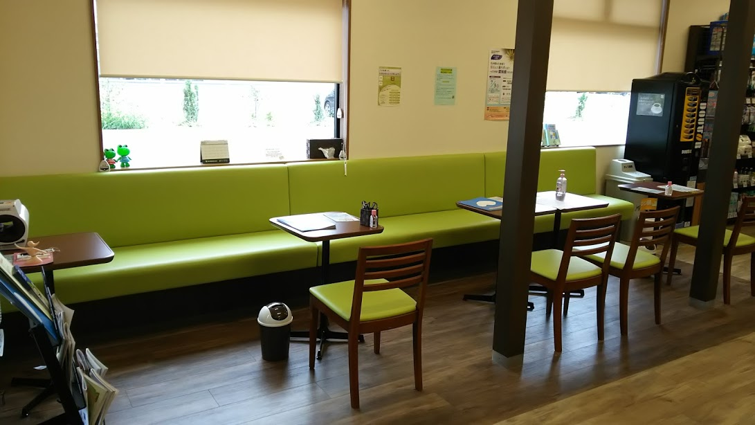 ウエルシア薬局 ライフガーデン新浦安店の写真